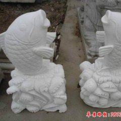 漢白玉噴水鯉魚石雕
